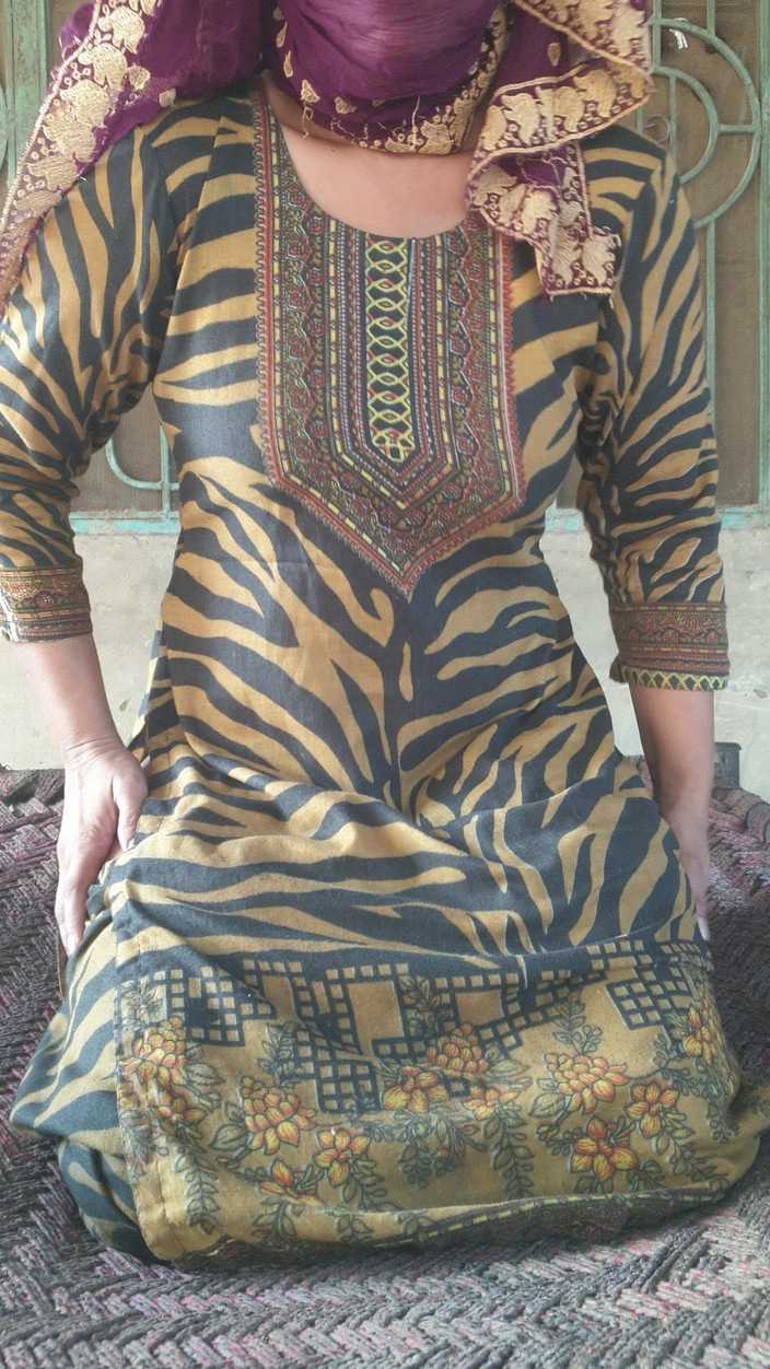 Paige eva: Simgle, hausfrau, pakistan, hat spaß solo