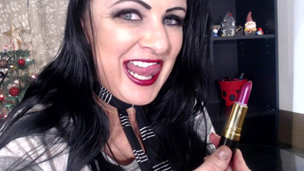Abby Anna: Pucker până ruj Revlon