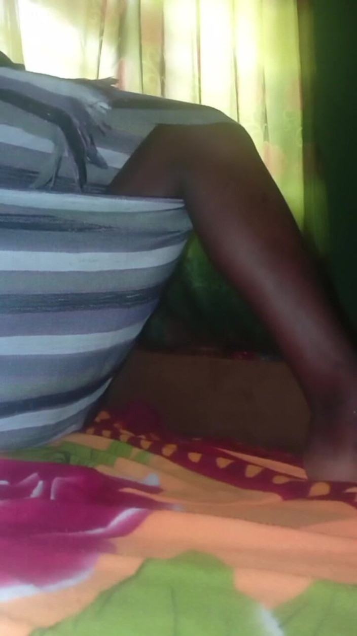 Badman4606: Berkelip pantat eboni hitam besar