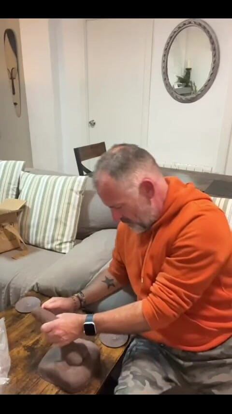 Daddybearvlc: 在这里，它一直在要求更多的拆箱