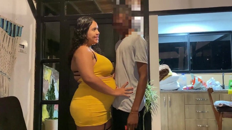 Xara Rouxxx: La matrigna del mio ragazzo ha un rapporto a tre...