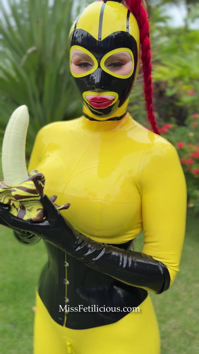A Banana a Day Keeps the Doctor Away (Miss Fetilicious)