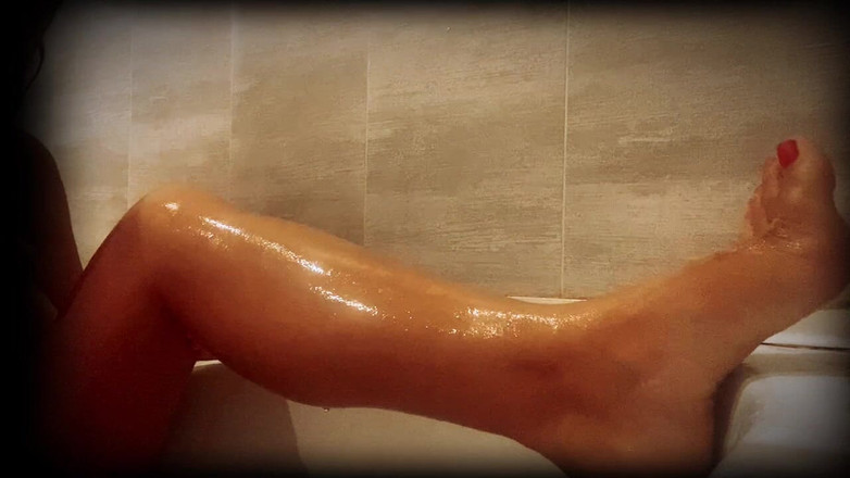 Mary Di: Schau zu, wie ich meine beine in der Wanne rasiere -...