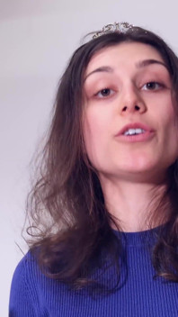 Princesa e um perdedor findom e dominação de pés