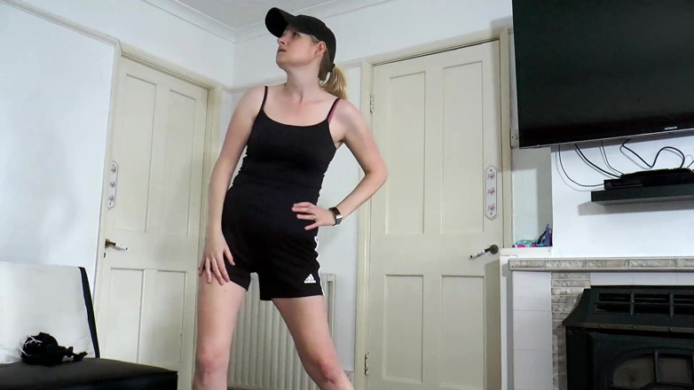 Britishmilf: Stepson Fucks Stepmom's Sweaty Ass