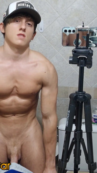 Flexing My Muscles and Cumming!