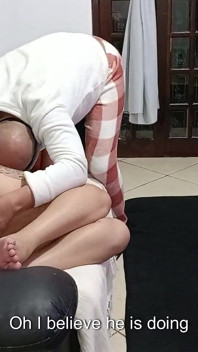 Si Dia menyamar dirinya sebagai Pembulis Somnambulist untuk berkongkek dengan adik tirinya
