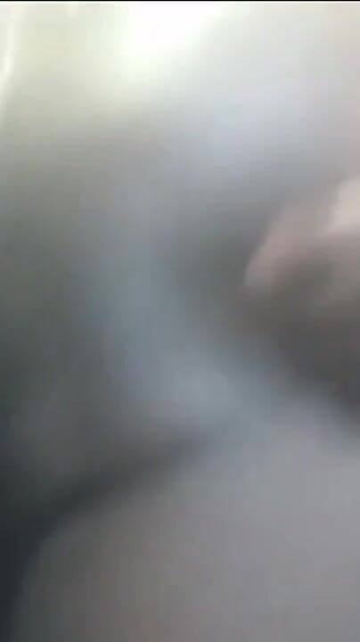 Adult-vids: Showing off