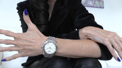 Lady Victoria Valente: Sub supraveghere cu ceas: Îți dau cinci minute, apoi o vei...