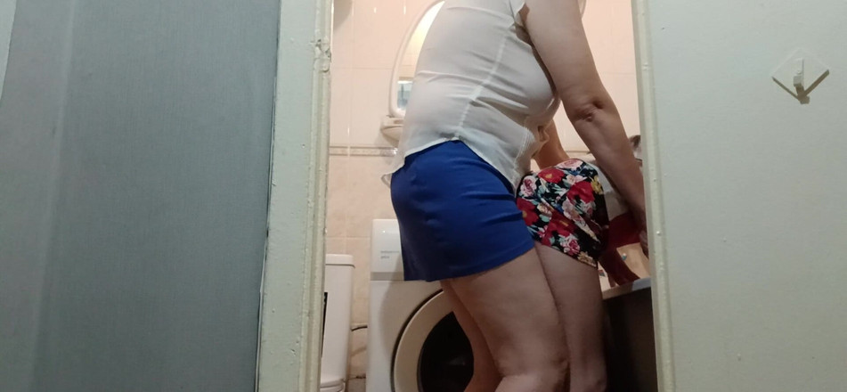 Lesbian-candys: Ich betrüge meinen ehemann mit seiner lesbischen stiefschwester