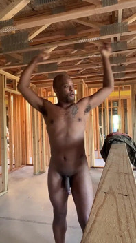 Kennie Jai Nude in Public!