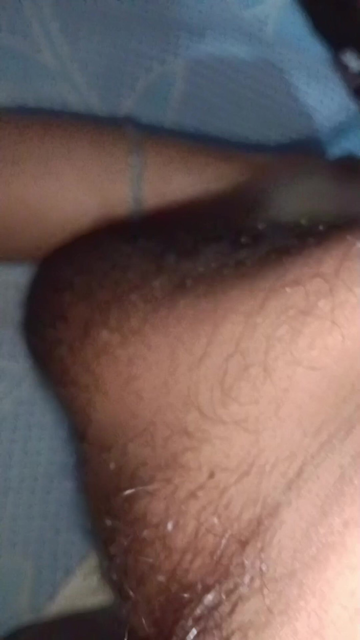 X_hotvideo: Cognata Calda E Sexy Che Scopa E Mostra Il Buco...