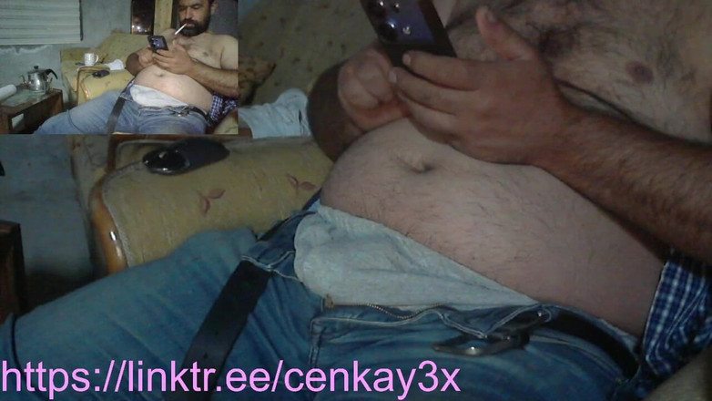 CenkAy: 방송이 끝날 때 털이 무성한 발정난 곰 사정