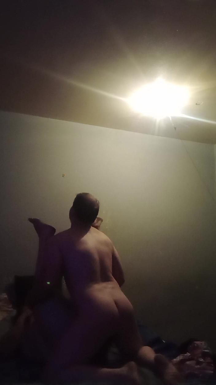 hothouse18xxx: Kouření, šukání styly a stříkání na prsa