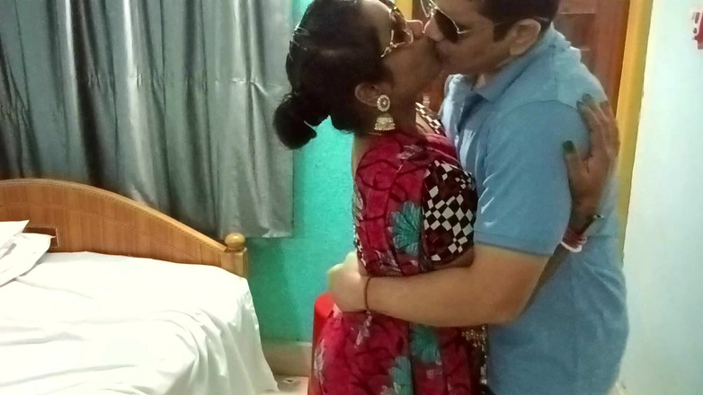 Popmini: Indischer bürochef, deepak, romantischer heißer sex mit lady managerin