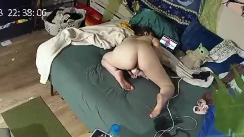 Wookie Princess: Cam in Step-moms Room