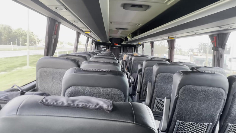Fefo23x6: Saya Mengisapnya Di Bus