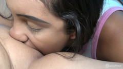 Lesbian POV: Lesbické POV epizoda 21 MILF Anabel a Lara Paulini