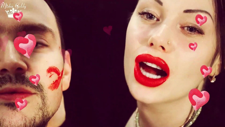 Goddess Misha Goldy: Compilation de baisers sur le visage et le corps sur...