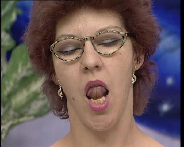 YOUR FIRST PORN: Prawdziwe orgazmy Od 40-letniej Judyty