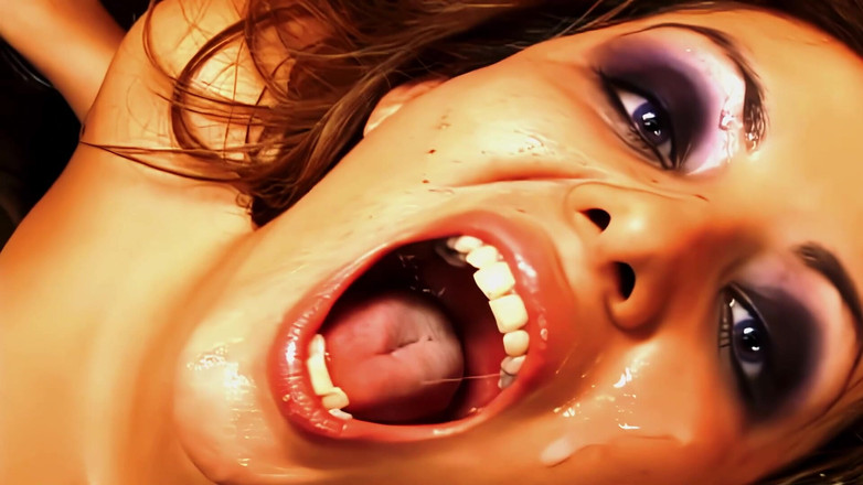 FapFlare: Azgın latin Lorena Sanchez döl yutmadan önce ıslak amını sertçe siktiriyor