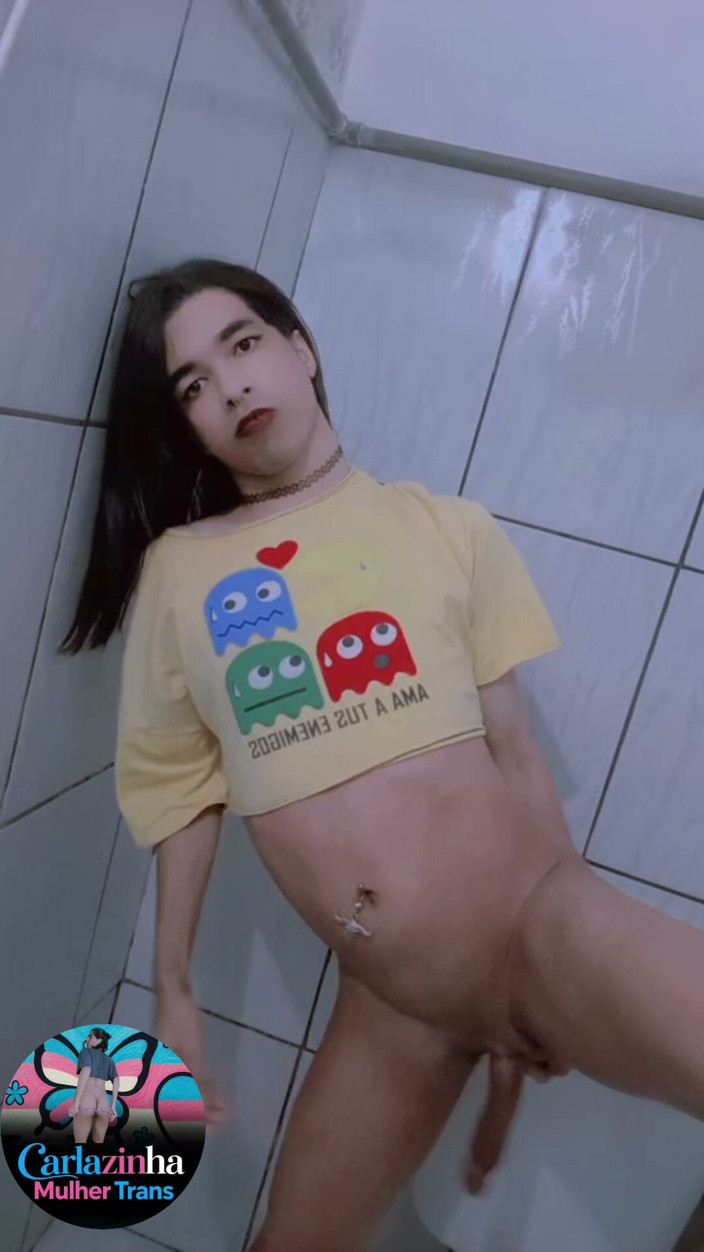 Srta. Carla: คาร์ล่าสาวร่านอ่อนโยนในกางเกงในขอน้ําอสุจิ