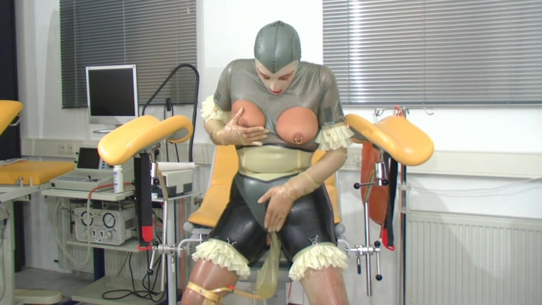 Rubber & Clinic Studio - 1ATOYS: Pisspants - full rubber gyn pissing