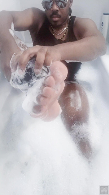 Soft Soleman: Je Lave Mon Corps Dans Le Bain (2025)