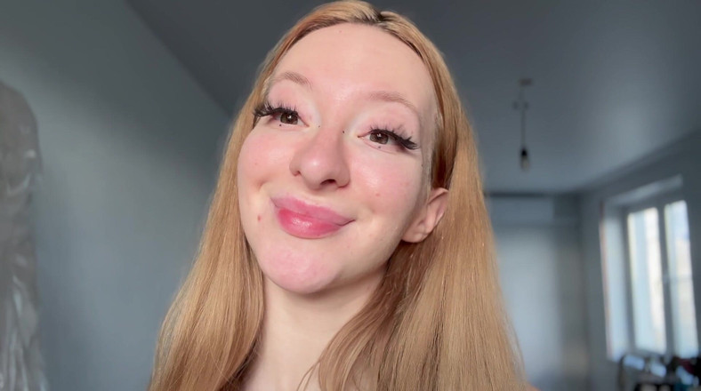 Skinny_lady69: Contorts obličej fetiš