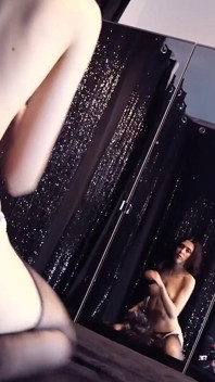Dostaneš tvrdý penis pro Rebeccu Diamond v srsti a její mokré kundičce