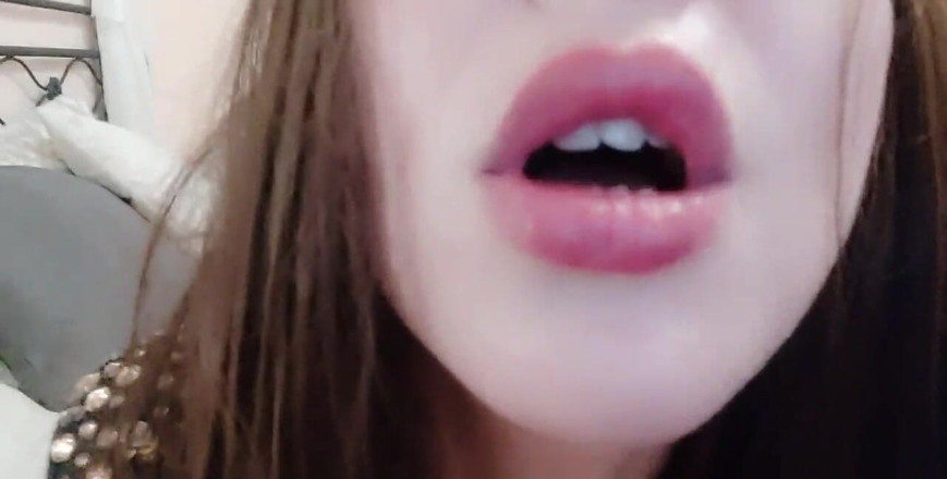 savannahamatoriale: Chantal i jej pasierb podczas rozmowy wideo z życzeniami noworocznym