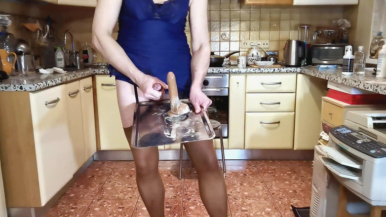 Sissy Cummy Lingerie: Michelle Ernandes susține un show web pentru un cuplu proaspăt...