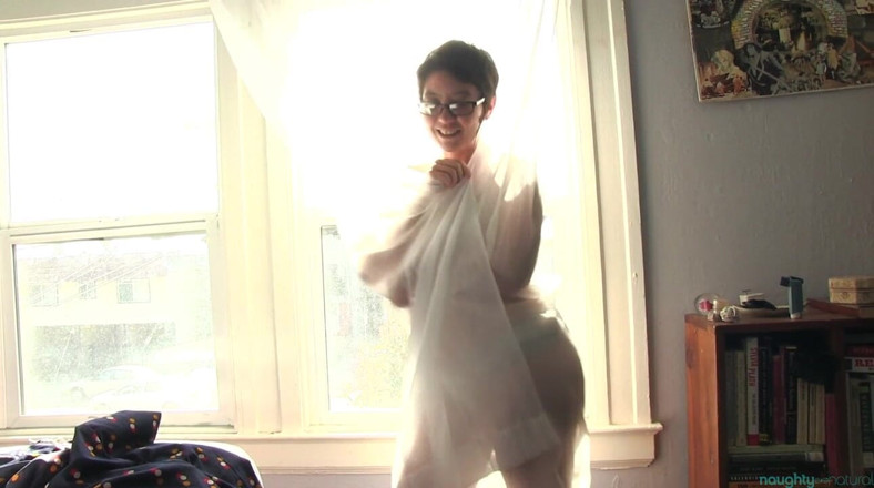 Nikki Silver's Naughty Natural: 自然