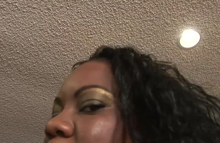 VOP Threesomes: Two lovely ebony chicks banged in threesome