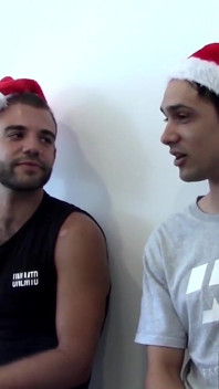 Aussie lewis dan bryce si cewek hot aussie lewis dan bryce lagi asik oral!