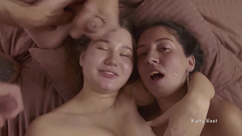 Katty West: Thuis seks gangbang van twee schoonheden en jongens met grote...