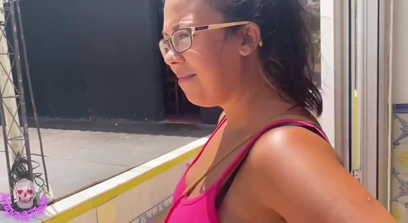 Mayay Thor X: I Naked in a Public Hotel Looking for Cocks and...