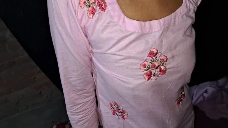 Rakesh: Desi hauswaif india rani bhabhi ki chudayi suamiku ne room...