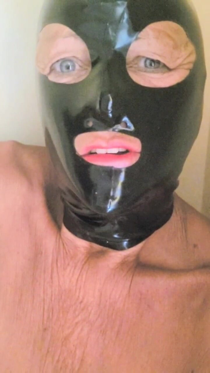 Wickedvee: Horny Bitch. Lock Me up