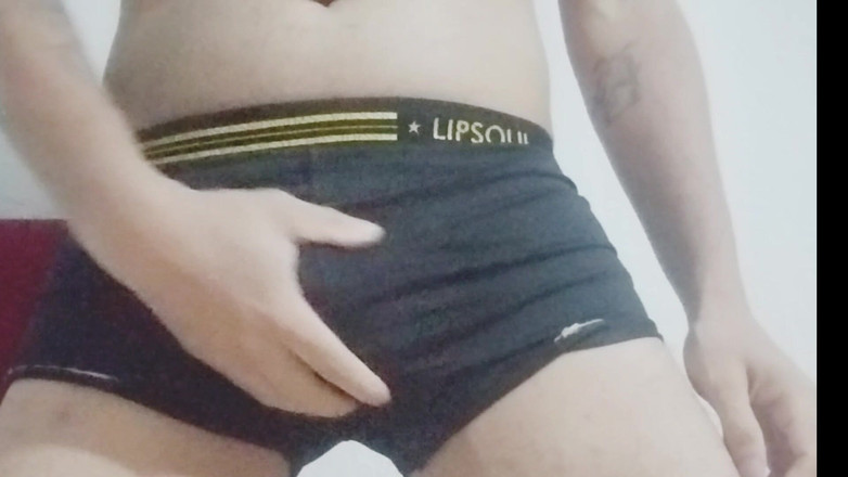 Gulareydelprazer: Masturbasi di kamar mandi dan di ranjang