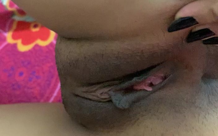Komal sexy studio: Наблюдаю, как я медленно раздевается и трогает каждый дюйм моего тела, в то время как