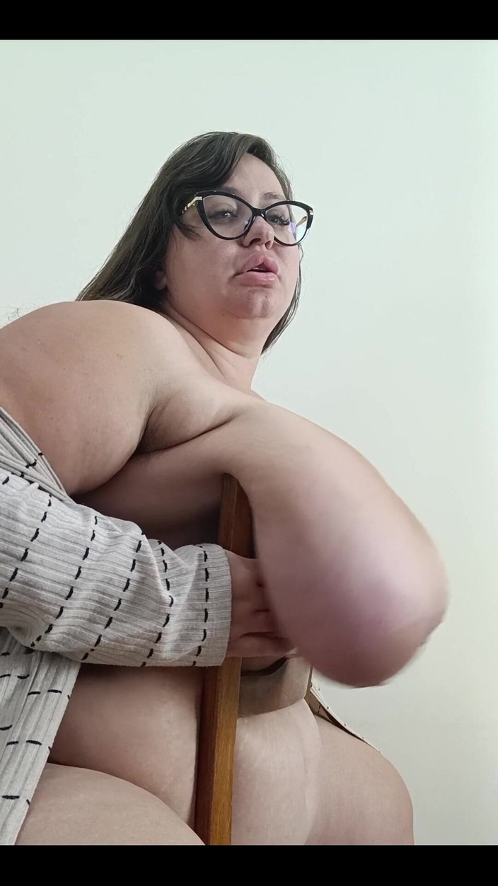 Nina Doll: Göğüslerimin tadını çıkar