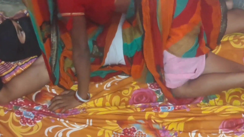 Trilokinath: タルグの粘液菌の叔母が家主に犯される