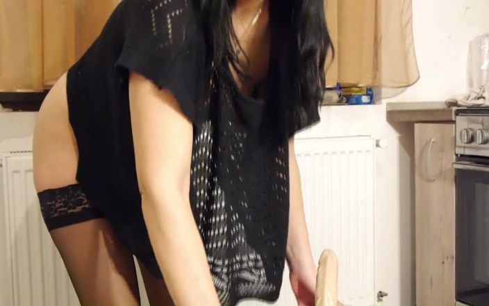 MilfyCalla: Milfycalla Ep 118 Stepmom Toy Friend