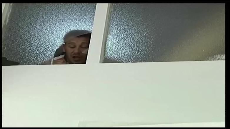 Muschi movie official: Hårig fitta känd på puben