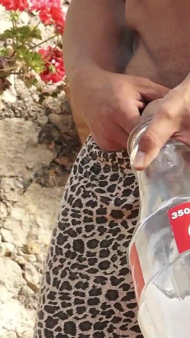 Orgy of 4 Spanish Girls Peeing for a Clown Who Fucks Them All (Leche69)