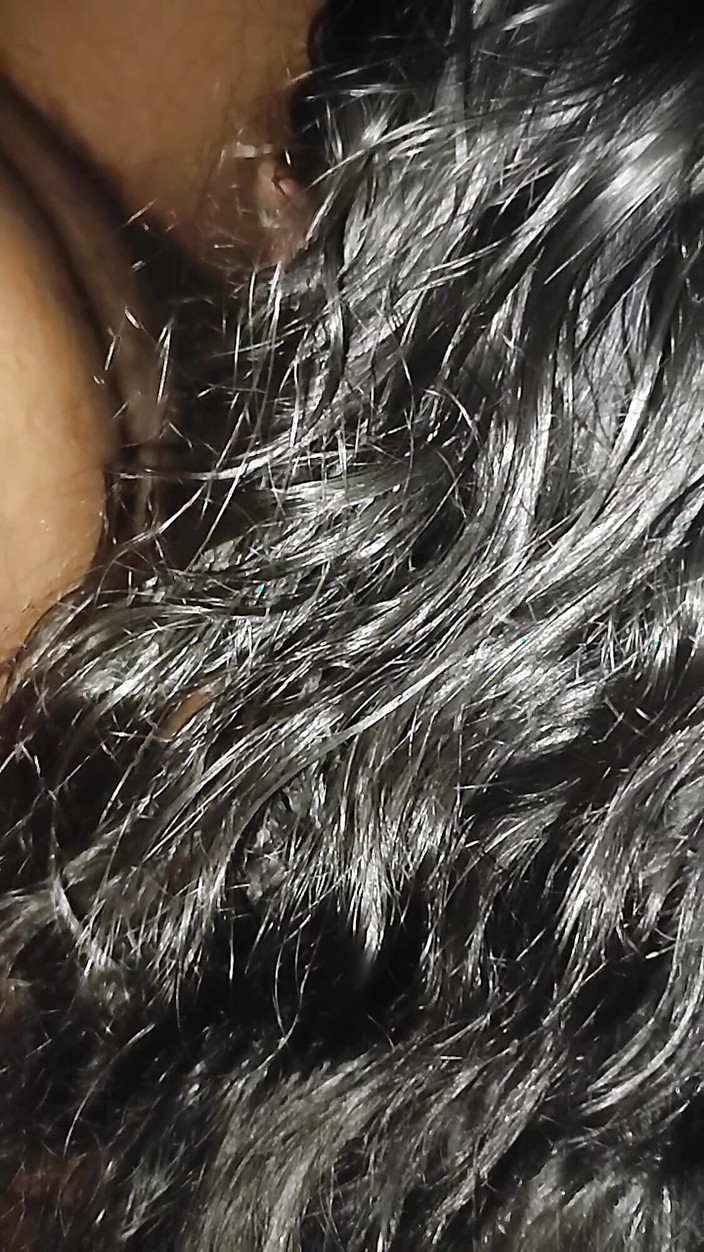 Realmallucouplevlog: インドの女の子の乗馬とフェラチオ