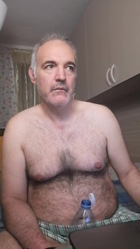 A Porn Movie and a Handjob to Wake up Content and Happy!