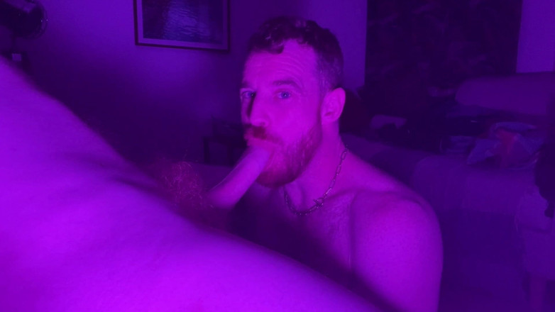 8IncherGinger: Unten kehle von heißer acht-zoll-dom-spitze benutzt