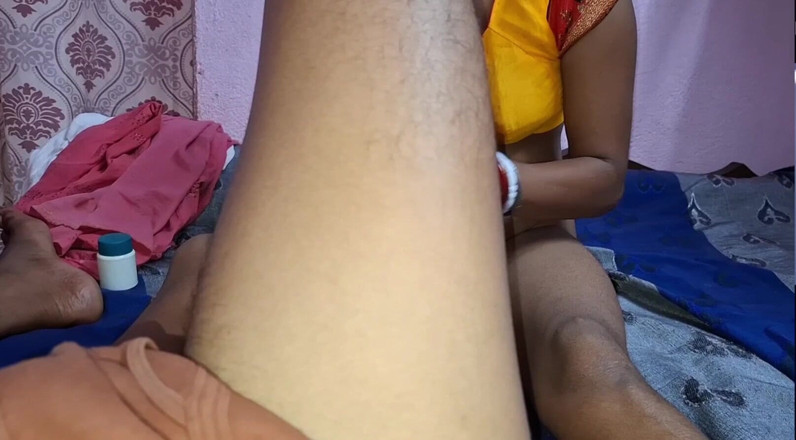 Sumaj: Tamil esposa bañándose, tetas masaje